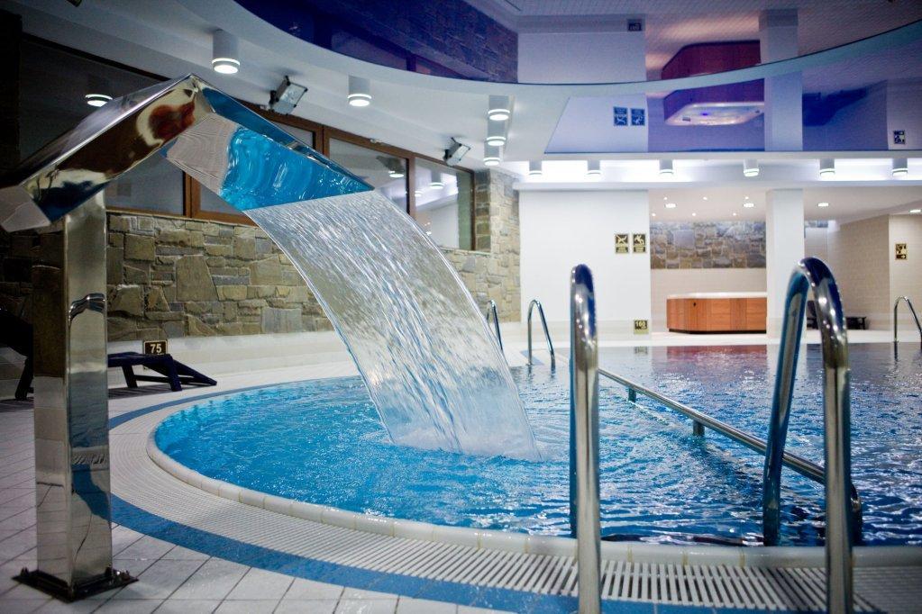 Hotel Crocus 4*